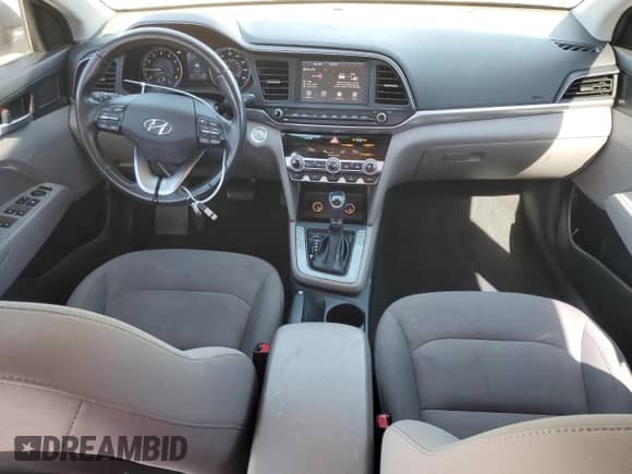 2019 Hyundai Elantra Value Edition с VIN KMHD84LF2KU812876, выставлен на аукционе Copart как лот 87289645 с пробегом 74 349 миль миль и Списание • Salvage title. История ставок и продаж доступна на DreamBid. Изображение 8.