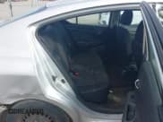 ✅ 2015 Nissan Versa S Plus • VIN: 3N1CN7AP3FL884243 • Lot: 43685905. Wystawiony na IAAI z przebiegiem 168 791 mil. Bezpłatny archiwum sprzedaży aukcyjnych z USA i szczegółowy raport historii pojazdu na DreamBid. Zdjęcie 8.