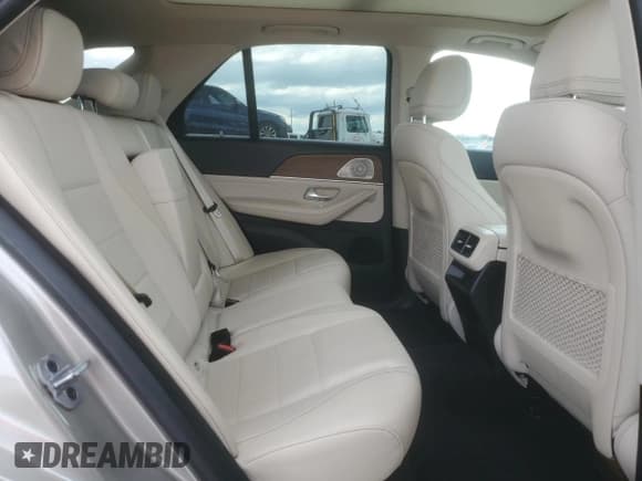 ✅ 2022 Mercedes-Benz GLE 350 • VIN: 4JGFB4JB2NA687071 • Lot: 90143455. Listed on Copart with 93,044 mi. Free auction sales archive from the USA and detailed vehicle history report at DreamBid. Image 11.