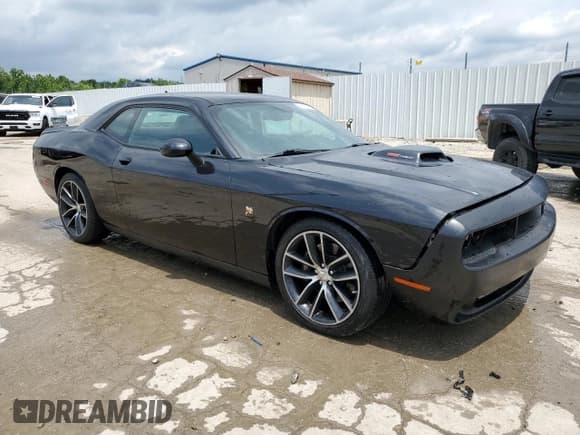 ✅ 2015 Dodge Challenger R/T Scat Pack • VIN: 2C3CDZFJ5FH842654 • Lot: 64934915. Wystawiony na Copart z przebiegiem 26 352 mil. Bezpłatny archiwum sprzedaży aukcyjnych z USA i szczegółowy raport historii pojazdu na DreamBid. Zdjęcie 4.
