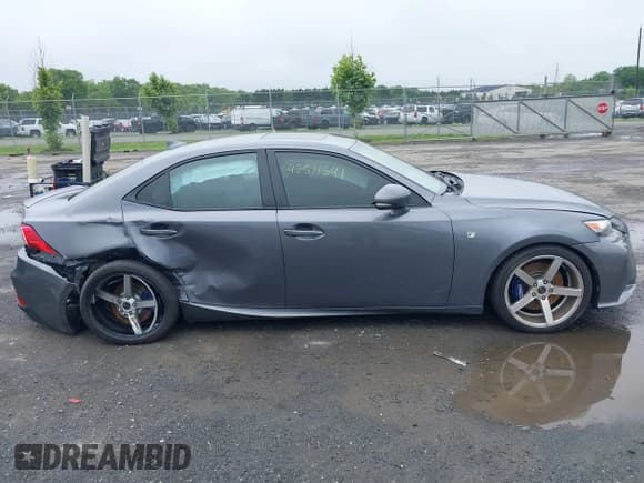 ✅ 2014 Lexus IS 350 • VIN: JTHCE1D23E5001247 • Lot: 42511541. Listed on IAAI with 105,032 mi. Free auction sales archive from the USA and detailed vehicle history report at DreamBid. Image 13.