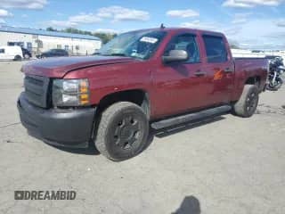 2013 Chevrolet Silverado 1500 LT z VIN 3GCPKSE7XDG331809, wystawiony jako Copart lot #84963945 z przebiegiem 134 567 mil mil oraz Szkoda całkowita • Salvage title. Historia ofert i sprzedaży dostępna na DreamBid. Obrazek 1.
