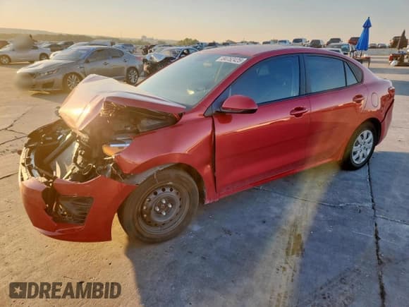 ✅ 2022 Kia Rio S • VIN: 3KPA24AD0NE439317 • Lot: 84752425. Wystawiony na Copart z przebiegiem 49 346 mil. Bezpłatny archiwum sprzedaży aukcyjnych z USA i szczegółowy raport historii pojazdu na DreamBid. Zdjęcie 1.