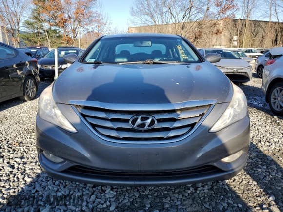 ✅ 2013 Hyundai Sonata SE • VIN: 5NPEC4AB0DH559304 • Лот: 93096345. Опубликован ранее на Copart с пробегом 141 805 миль. Бесплатный доступ к архиву аукционных продаж из США и подробный отчёт об истории автомобиля на DreamBid. Изображение 5.