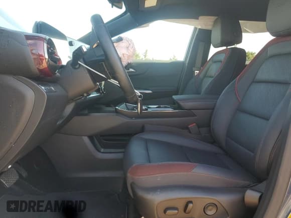 ✅ 2025 Chevrolet Equinox AWD RS • VIN: 3GNAXTEG4SL205082 • Lot: 62484195. Wystawiony na Copart z przebiegiem 7 123 mil. Bezpłatny archiwum sprzedaży aukcyjnych z USA i szczegółowy raport historii pojazdu na DreamBid. Zdjęcie 7.