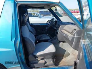 ✅ 1993 Suzuki Sidekick • VIN: 2S3TA01C2P6404018 • Лот: 43173930. Опубликован ранее на IAAI с пробегом 233 031 миль. Бесплатный доступ к архиву аукционных продаж из США и подробный отчёт об истории автомобиля на DreamBid. Изображение 5.