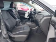 ✅ 2017 Nissan Rogue SL • VIN: JN8AT2MV9HW018040 • Лот: 42363401. Опубликован ранее на IAAI с пробегом 76 020 миль. Бесплатный доступ к архиву аукционных продаж из США и подробный отчёт об истории автомобиля на DreamBid. Изображение 5.