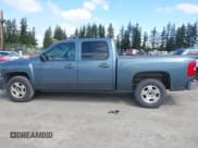 ✅ 2007 Chevrolet Silverado 1500 • VIN: 2GCFC13Y971660819 • Lot: 42157174. Wystawiony na IAAI z przebiegiem 480 357 mil. Bezpłatny archiwum sprzedaży aukcyjnych z USA i szczegółowy raport historii pojazdu na DreamBid. Zdjęcie 14.