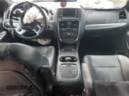 ✅ 2020 Dodge Grand Caravan GT • VIN: 2C4RDGEG3LR159812 • Lot: 70354245. Wystawiony na Copart z przebiegiem Nie podano. Bezpłatny archiwum sprzedaży aukcyjnych z USA i szczegółowy raport historii pojazdu na DreamBid. Zdjęcie 8.