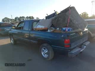 1999 Dodge 1500 z VIN 3B7HC13Y5XG168269, wystawiony jako IAAI lot #43357129 z przebiegiem Nie podano mil oraz . Historia ofert i sprzedaży dostępna na DreamBid. Obrazek 3.