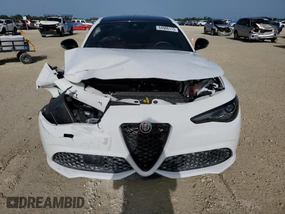 ✅ 2022 Alfa Romeo Giulia Veloce • VIN: ZARFAMBN4N7663809 • Lot: 64986113. Listed on Copart with 11,244 mi. Free auction sales archive from the USA and detailed vehicle history report at DreamBid. Image 5.