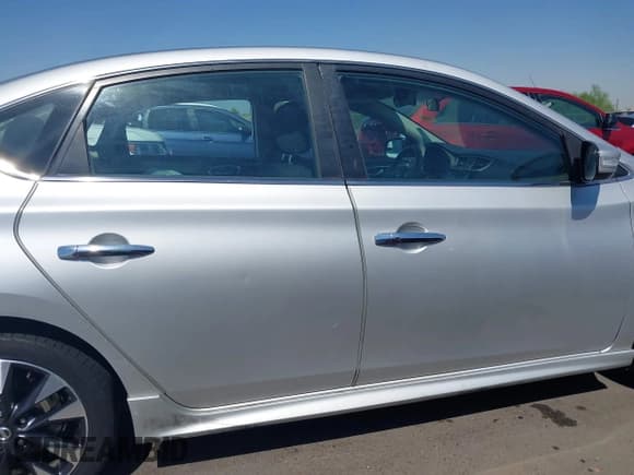 ✅ 2017 Nissan Sentra S • VIN: 3N1AB7AP2HY365481 • Lot: 42923465. Wystawiony na IAAI z przebiegiem 80 628 mil. Bezpłatny archiwum sprzedaży aukcyjnych z USA i szczegółowy raport historii pojazdu na DreamBid. Zdjęcie 13.