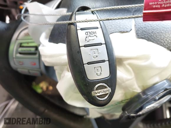 ✅ 2014 Nissan Rogue SL • VIN: 5N1AT2MT0EC824769 • Lot: 43179816. Listed on IAAI with 177,260 mi. Free auction sales archive from the USA and detailed vehicle history report at DreamBid. Image 11.