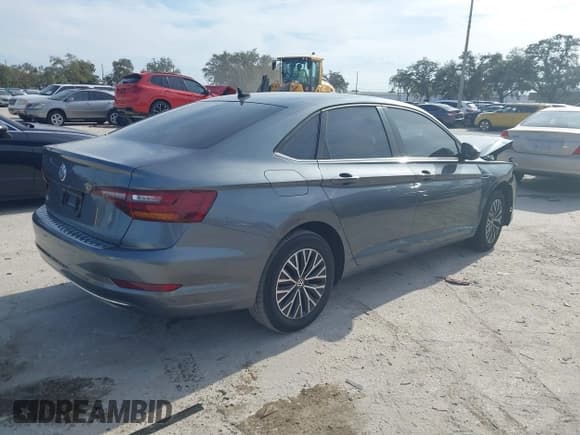 ✅ 2019 Volkswagen Jetta SEL • VIN: 3VWEB7BU2KM238566 • Lot: 41463785. Listed on IAAI with 48,354 mi. Free auction sales archive from the USA and detailed vehicle history report at DreamBid. Image 4.