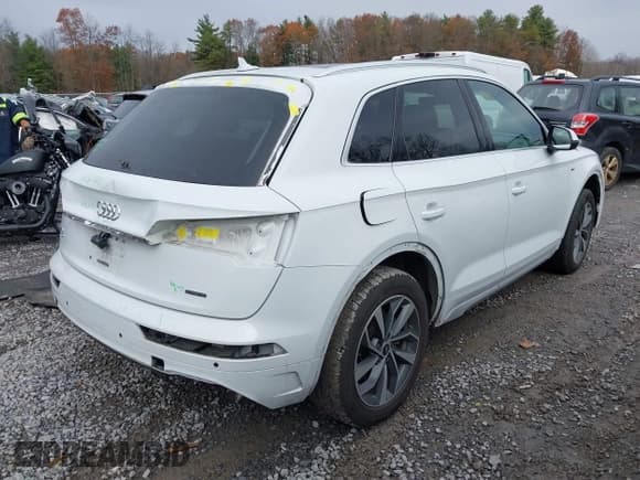 ✅ 2022 Audi Q5 S line Premium • VIN: WA1GAAFY9N2032157 • Lot: 43680482. Wystawiony na IAAI z przebiegiem 53 334 mil. Bezpłatny archiwum sprzedaży aukcyjnych z USA i szczegółowy raport historii pojazdu na DreamBid. Zdjęcie 4.
