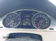 ✅ 2010 Volkswagen CC Luxury • VIN: WVWHP7AN5AE541065 • Lot: 43006466. Wystawiony na IAAI z przebiegiem 98 484 mil. Bezpłatny archiwum sprzedaży aukcyjnych z USA i szczegółowy raport historii pojazdu na DreamBid. Zdjęcie 7.