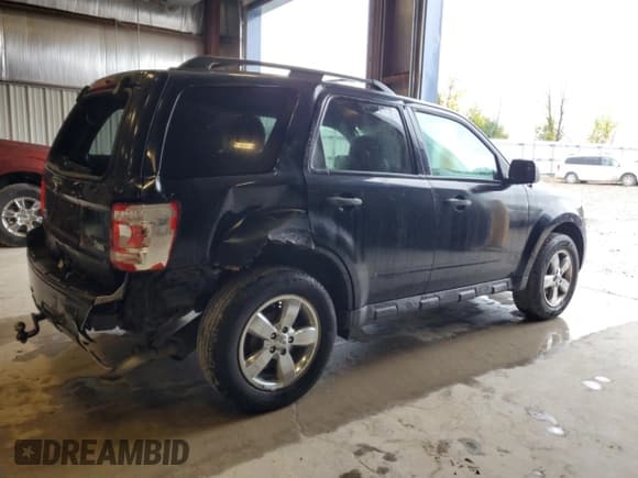 ✅ 2010 Ford Escape XLT • VIN: 1FMCU9DG5AKD05394 • Лот: 82239075. Опубликован ранее на Copart с пробегом 181 559 миль. Бесплатный доступ к архиву аукционных продаж из США и подробный отчёт об истории автомобиля на DreamBid. Изображение 3.