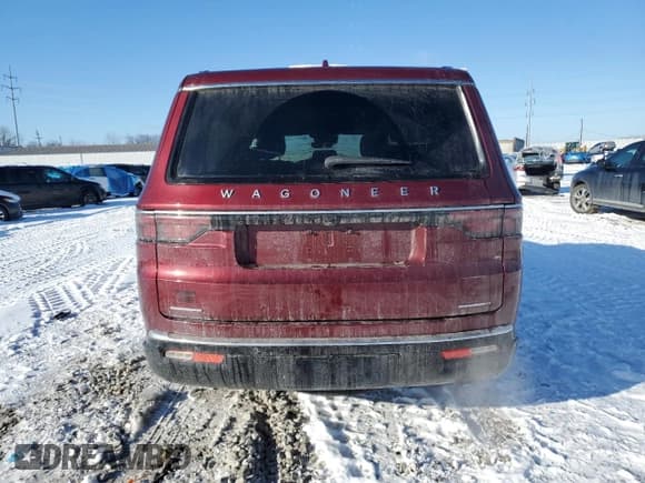 ✅ 2022 Jeep Wagoneer Series II • VIN: 1C4SJVBT3NS182718 • Lot: 88100715. Listed on Copart with 80,536 mi. Free auction sales archive from the USA and detailed vehicle history report at DreamBid. Image 6.