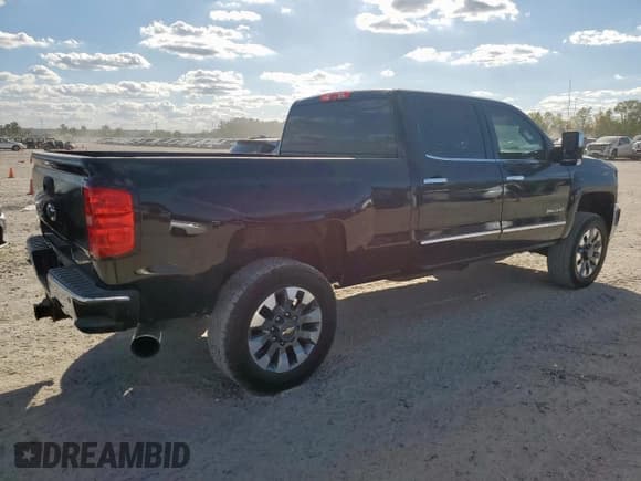 ✅ 2015 Chevrolet Silverado 2500HD LTZ • VIN: 1GC1KWE8XFF104422 • Lot: 92996355. Wystawiony na Copart z przebiegiem 161 940 mil. Bezpłatny archiwum sprzedaży aukcyjnych z USA i szczegółowy raport historii pojazdu na DreamBid. Zdjęcie 3.