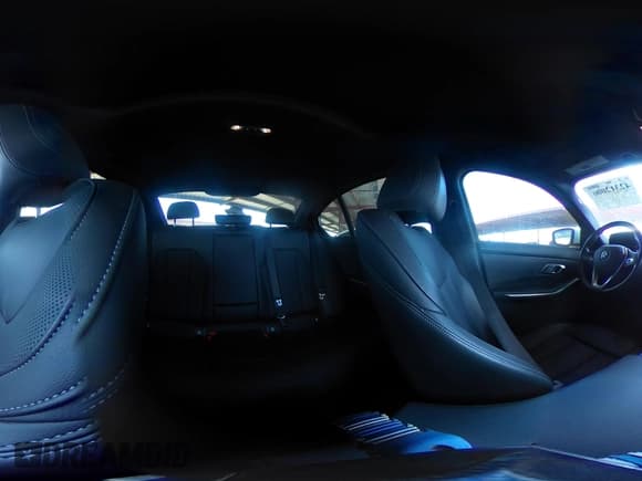 ✅ 2022 BMW 3 Series 330i • VIN: 3MW5R1J01N8C47893 • Lot: 42312006. Listed on IAAI with 25,430 mi. Free auction sales archive from the USA and detailed vehicle history report at DreamBid. Image 18.