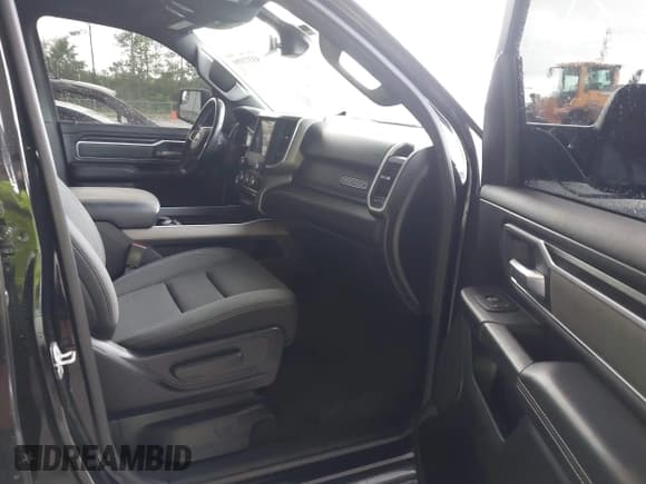 ✅ 2021 Ram 1500 Big Horn • VIN: 1C6RREBG9MN710762 • Lot: 43373591. Listed on IAAI with 51,132 mi. Free auction sales archive from the USA and detailed vehicle history report at DreamBid. Image 5.