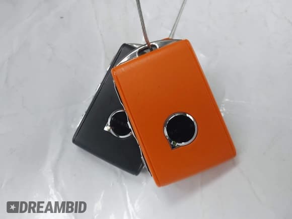 ✅ 2025 Volvo XC60 Plus • VIN: YV4H60RC7S1068305 • Lot: 42100343. Listed on IAAI with 1,870 mi. Free auction sales archive from the USA and detailed vehicle history report at DreamBid. Image 11.