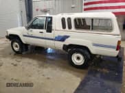 ✅ 1986 Toyota Pickup • VIN: JT4RN67D8G5039713 • Lot: 52261765. Wystawiony na Copart z przebiegiem 97 961 mil. Bezpłatny archiwum sprzedaży aukcyjnych z USA i szczegółowy raport historii pojazdu na DreamBid. Zdjęcie 2.