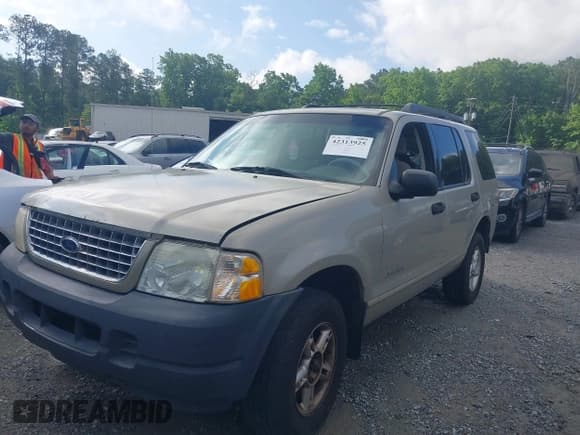 ✅ 2005 Ford Explorer XLT • VIN: 1FMZU73K45UB25032 • Lot: 42313925. Wystawiony na IAAI z przebiegiem 253 010 mil. Bezpłatny archiwum sprzedaży aukcyjnych z USA i szczegółowy raport historii pojazdu na DreamBid. Zdjęcie 14.