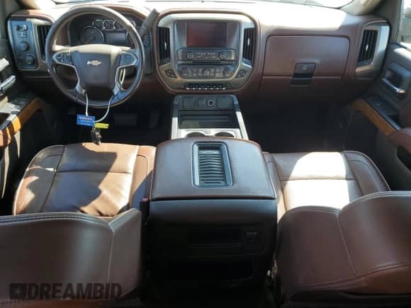 2016 Chevrolet Silverado 3500HD High Country с VIN 1GC4K1E84GF244614, выставлен на аукционе Copart как лот 71503415 с пробегом 438 472 миль миль и Чистый • Clean title. История ставок и продаж доступна на DreamBid. Изображение 8.