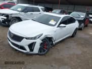 ✅ 2023 Cadillac CT5-V Blackwing • VIN: 1G6DY5R61P0810684 • Lot: 42117182. Wystawiony na IAAI z przebiegiem 21 626 mil. Bezpłatny archiwum sprzedaży aukcyjnych z USA i szczegółowy raport historii pojazdu na DreamBid. Zdjęcie 17.