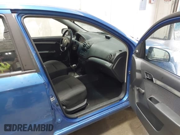 ✅ 2010 Chevrolet Aveo 1LT • VIN: KL1TD5DE0AB100214 • Lot: 43090291. Listed on IAAI with 139,309 mi. Free auction sales archive from the USA and detailed vehicle history report at DreamBid. Image 5.