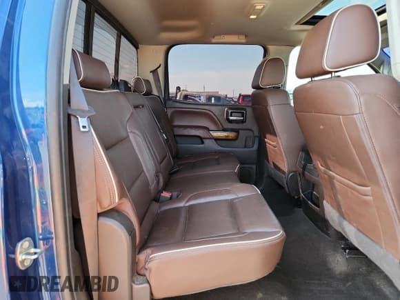 ✅ 2017 Chevrolet Silverado 2500HD High Country • VIN: 1GC1KXEYXHF213651 • Лот: 71028285. Опубликован ранее на Copart с пробегом 82 693 миль. Бесплатный доступ к архиву аукционных продаж из США и подробный отчёт об истории автомобиля на DreamBid. Изображение 10.