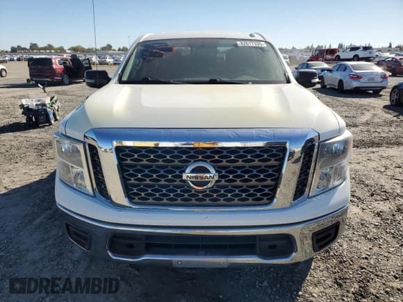✅ 2017 Nissan Titan SV • VIN: 1N6AA1EK1HN543242 • Lot: 82617335. Wystawiony na Copart z przebiegiem 147 442 mil. Bezpłatny archiwum sprzedaży aukcyjnych z USA i szczegółowy raport historii pojazdu na DreamBid. Zdjęcie 5.
