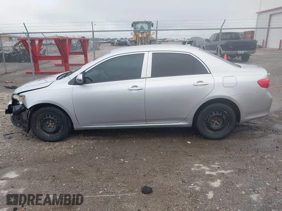 ✅ 2010 Toyota Corolla • VIN: 2T1BU4EEXAC306977 • Lot: 42275349. Listed on IAAI with 161,072 mi. Free auction sales archive from the USA and detailed vehicle history report at DreamBid. Image 15.