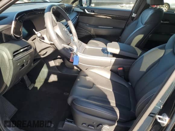 2025 Hyundai Palisade Calligraphy with VIN KM8R74GE5SU835949, listed as a Copart auction lot 48981355 with 3,674 mi miles and Salvage title. Bid and sale history available at DreamBid. Image 7.