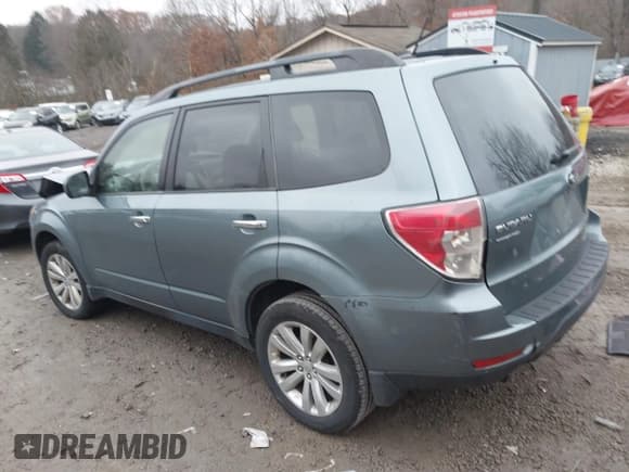 ✅ 2012 Subaru Forester X Premium • VIN: JF2SHBDC9CH400535 • Lot: 43737284. Wystawiony na IAAI z przebiegiem Nie podano. Bezpłatny archiwum sprzedaży aukcyjnych z USA i szczegółowy raport historii pojazdu na DreamBid. Zdjęcie 3.