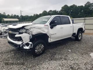 ✅ 2024 Chevrolet Silverado 2500HD LT • VIN: 2GC4YNEY9R1110567 • Lot: 67860185. Wystawiony na Copart z przebiegiem 60 639 mil. Bezpłatny archiwum sprzedaży aukcyjnych z USA i szczegółowy raport historii pojazdu na DreamBid. Zdjęcie 1.