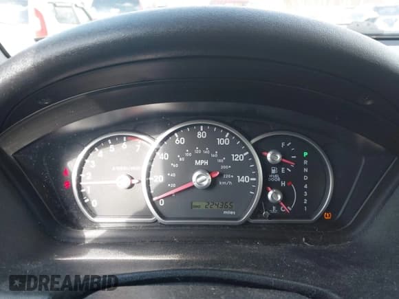 ✅ 2004 Mitsubishi Endeavor LS • VIN: 4A4MM21S84E119613 • Lot: 43805036. Listed on IAAI with 224,365 mi. Free auction sales archive from the USA and detailed vehicle history report at DreamBid. Image 7.