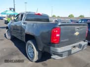 ✅ 2019 Chevrolet Colorado 2WD Work Truck • VIN: 1GCHSBEA2K1123712 • Lot: 42928337. Wystawiony na IAAI z przebiegiem 82 883 mil. Bezpłatny archiwum sprzedaży aukcyjnych z USA i szczegółowy raport historii pojazdu na DreamBid. Zdjęcie 3.