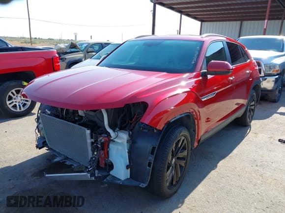 ✅ 2022 Volkswagen Atlas SE • VIN: 1V2JE2CAXNC227349 • Lot: 43060401. Wystawiony na IAAI z przebiegiem 20 265 mil. Bezpłatny archiwum sprzedaży aukcyjnych z USA i szczegółowy raport historii pojazdu na DreamBid. Zdjęcie 18.