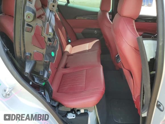 ✅ 2023 Maserati Grecale Modena • VIN: ZN682AVM6P7407903 • Lot: 66948375. Listed on Copart with 33,334 mi. Free auction sales archive from the USA and detailed vehicle history report at DreamBid. Image 11.