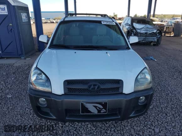 ✅ 2007 Hyundai Tucson SE • VIN: KM8JN12D57U621678 • Lot: 41343205. Wystawiony na Copart z przebiegiem 110 960 mil mil. Skorzystaj z bezpłatnego archiwum sprzedaży aukcyjnych z USA i zobacz szczegółowy raport historii pojazdu na DreamBid. Zdjęcie 5.