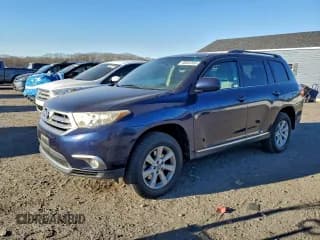 ✅ 2012 Toyota Highlander SE • VIN: 5TDBK3EH6CS159559 • Lot: 95931555. Wystawiony na Copart z przebiegiem 172 958 mil. Bezpłatny archiwum sprzedaży aukcyjnych z USA i szczegółowy raport historii pojazdu na DreamBid. Zdjęcie 1.