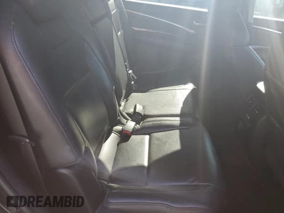 ✅ 2015 Acura MDX • VIN: 5FRYD3H28FB014199 • Lot: 69580115. Wystawiony na Copart z przebiegiem 105 612 mil. Bezpłatny archiwum sprzedaży aukcyjnych z USA i szczegółowy raport historii pojazdu na DreamBid. Zdjęcie 11.