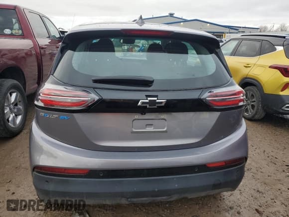 ✅ 2023 Chevrolet Bolt EV 2LT • VIN: 1G1FX6S03P4207497 • Lot: 83423604. Wystawiony na Copart z przebiegiem 11 999 mil. Bezpłatny archiwum sprzedaży aukcyjnych z USA i szczegółowy raport historii pojazdu na DreamBid. Zdjęcie 6.