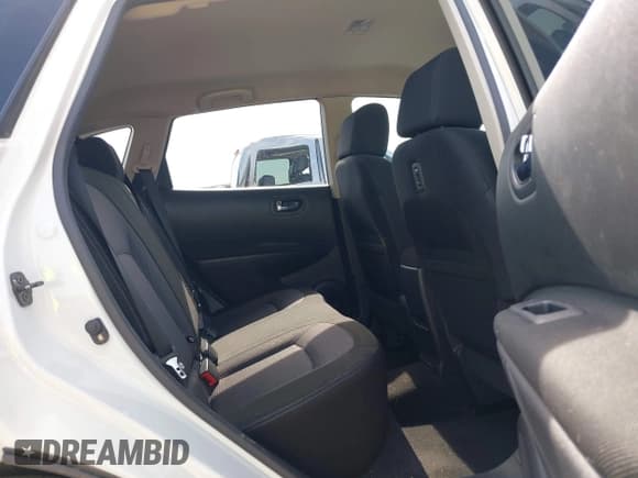 ✅ 2013 Nissan Rogue SV • VIN: JN8AS5MT7DW543143 • Lot: 42246109. Wystawiony na IAAI z przebiegiem 53 726 mil. Bezpłatny archiwum sprzedaży aukcyjnych z USA i szczegółowy raport historii pojazdu na DreamBid. Zdjęcie 8.