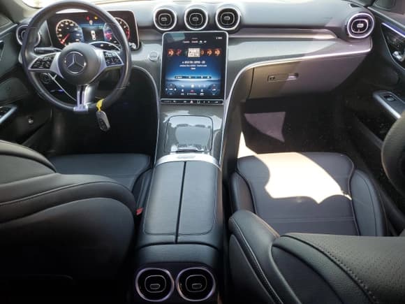 ✅ 2023 Mercedes-Benz C 300 • VIN: W1KAF4GB4PR134880 • Lot: 84035155. Listed on Copart with 32,074 mi. Free auction sales archive from the USA and detailed vehicle history report at DreamBid. Image 8.