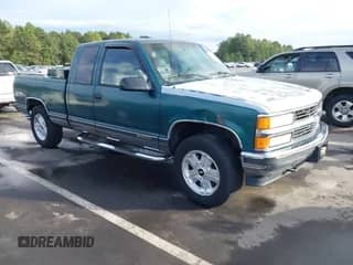 1996 Chevrolet Silverado 1500 с VIN 2GCEK19R3T1130144, выставлен на аукционе IAAI как лот 43324635 с пробегом 233 545 миль миль и . История ставок и продаж доступна на DreamBid. Изображение 1.