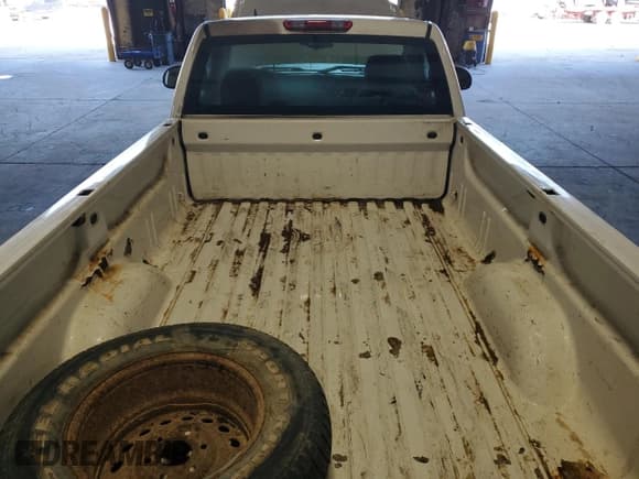 ✅ 2009 Chevrolet Silverado 1500 Work Truck • VIN: 1GCEK14C29Z209047 • Lot: 71597085. Listed on Copart with 249,517 mi. Free auction sales archive from the USA and detailed vehicle history report at DreamBid. Image 10.