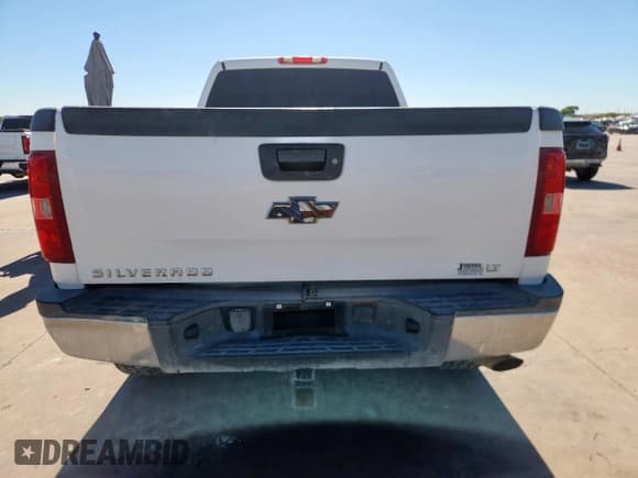 ✅ 2007 Chevrolet Silverado 2500HD 1LT • VIN: 1GCHC23K07F557176 • Lot: 90481755. Wystawiony na Copart z przebiegiem Nie podano. Bezpłatny archiwum sprzedaży aukcyjnych z USA i szczegółowy raport historii pojazdu na DreamBid. Zdjęcie 6.